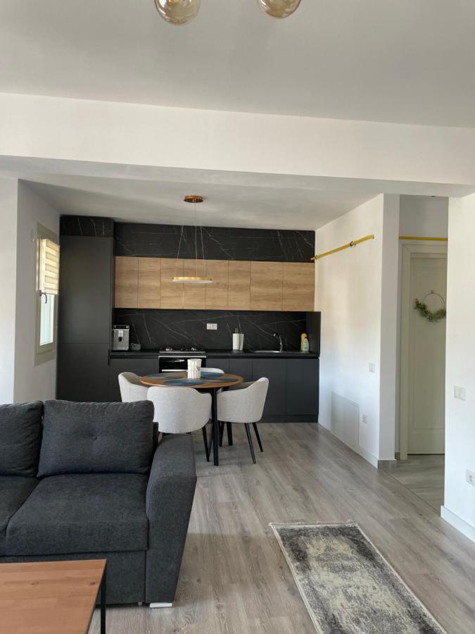 Apartament - Housing21 กูรา ฮูมอรูลุย ภายนอก รูปภาพ