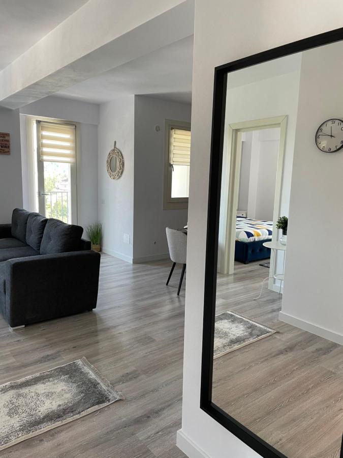 Apartament - Housing21 กูรา ฮูมอรูลุย ภายนอก รูปภาพ